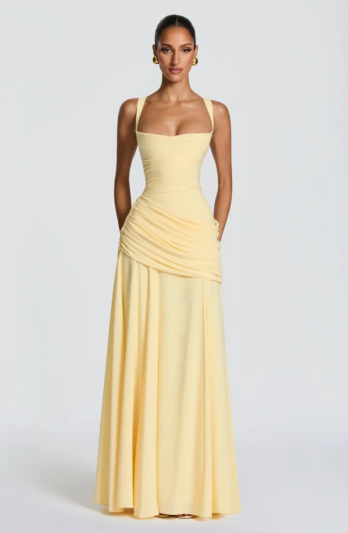 Vestidos com Decote