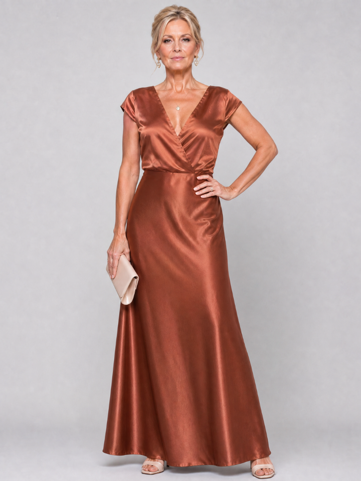 Sandra - Vestido Maxi com Corpete Envolvente e Mangas Curtas