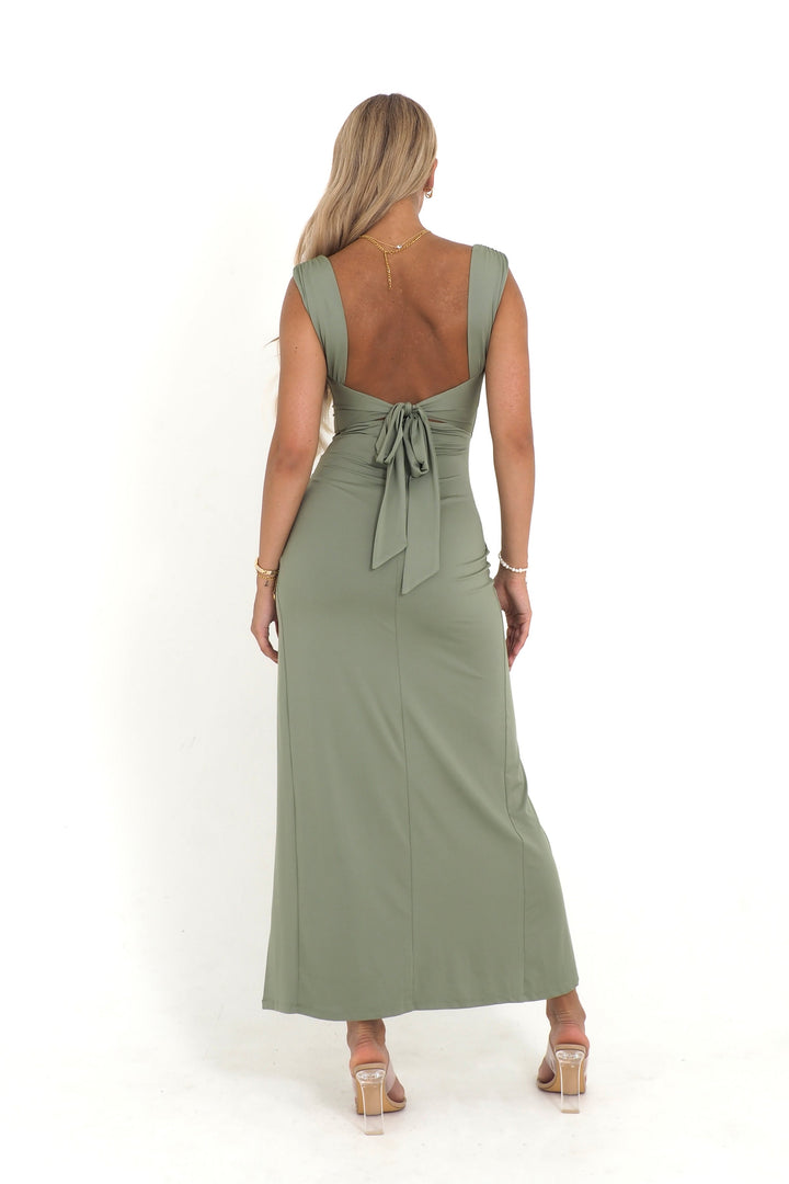 Ruiva - Vestido Verde Longo Esculpido