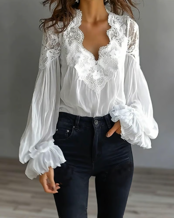 Lara - Blusa com renda floral e mangas de lanterna