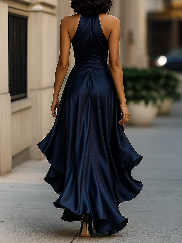 Sabrina - Vestido longo dramático em cetim