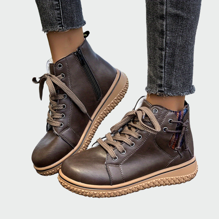 Clara - Botas de couro ortopédicas de cano baixo
