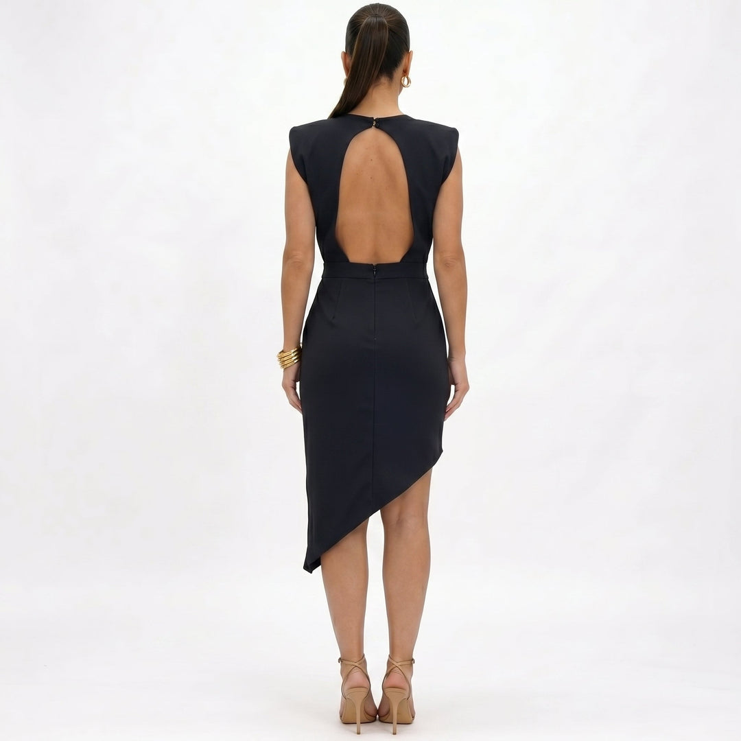 Aurora - Vestido Assimétrico com Ombros Estruturados