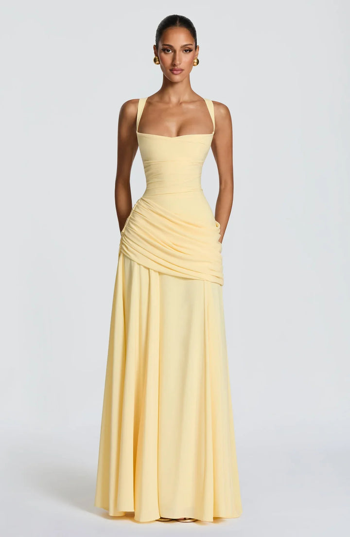 Valentina - Vestido maxi com decote em coração e franzido assimétrico